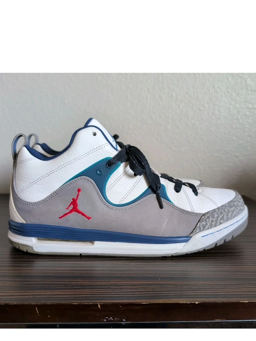 Jordan colors mid